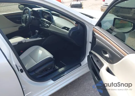 2024 Lexus Es 350 z USA, uszkodzony, nr VIN 58ADZ1B14RU183545